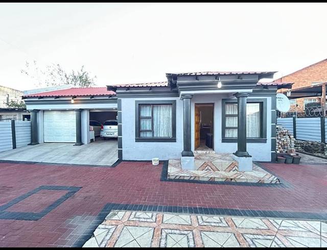 3 BEDROOM HOUSE FOR SALE IN WEST TURFFONTEIN